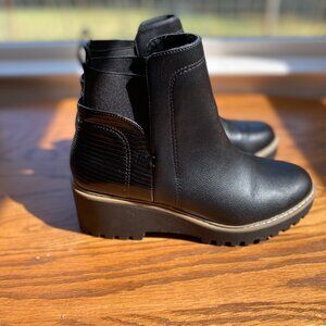 DV Dolce Vita Women's Rielle Ankle Boot